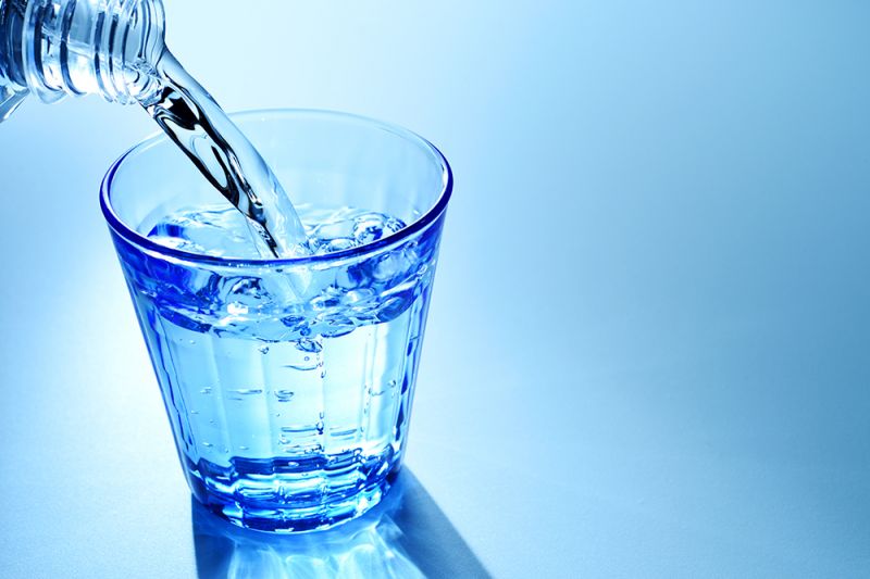 uống nước theo giờ